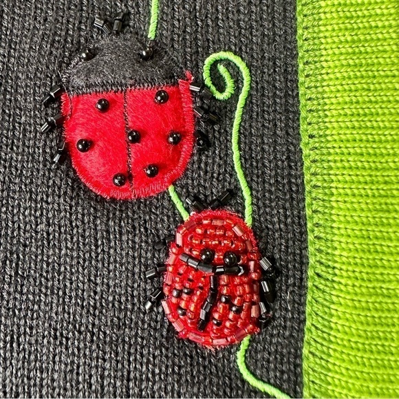 Victoria Harbour Vintage Beaded Lady Bug Sweater. Size Medium - Picture 7 of 8
